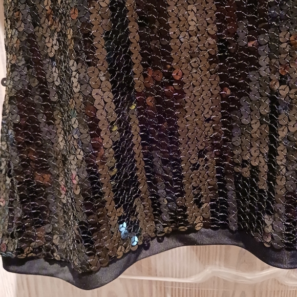 AUGUST SILK OPTIONS BLACK SEQUIN SHORT SLEEVE TOP SIZE LARGE - Picture 2 of 4